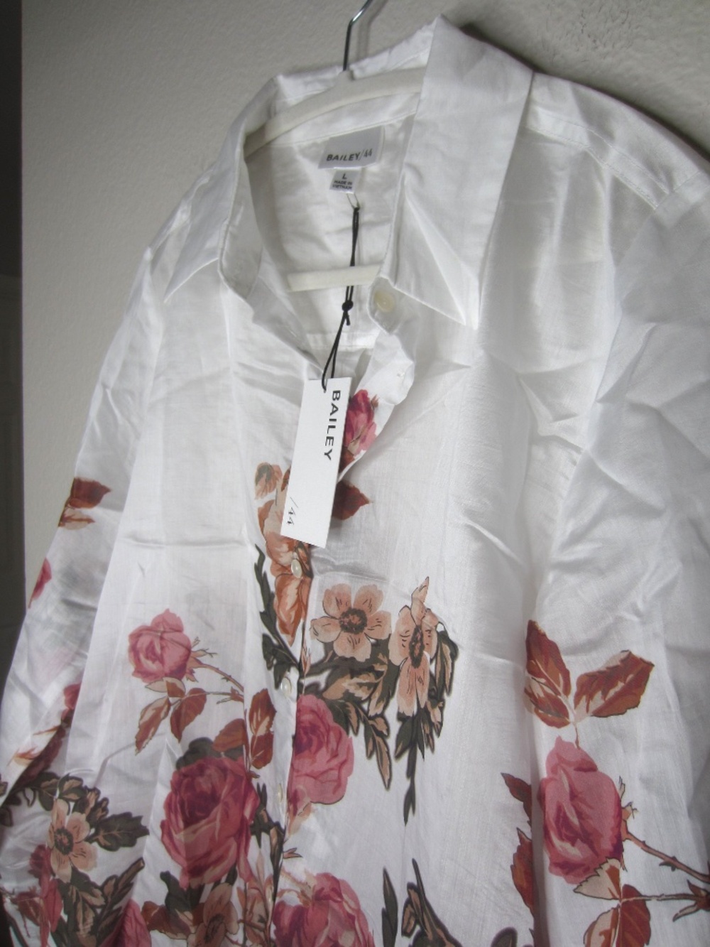 NWT Bailey 44 White Sheer Floral Long Sleeve Button Down Blouse Collar size L - Picture 2 of 4